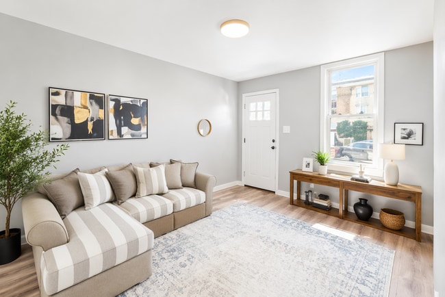 Photo - 363 44th St House