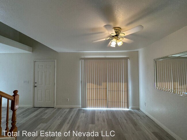 Foto del edificio - 3 br, 2.5 bath House - 925 Radiant Star St...