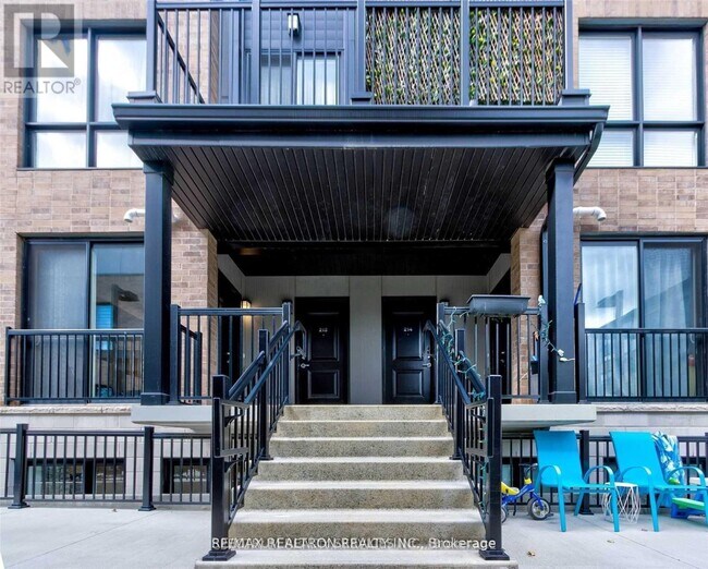 Photo du bâtiment - 1200 Main St E