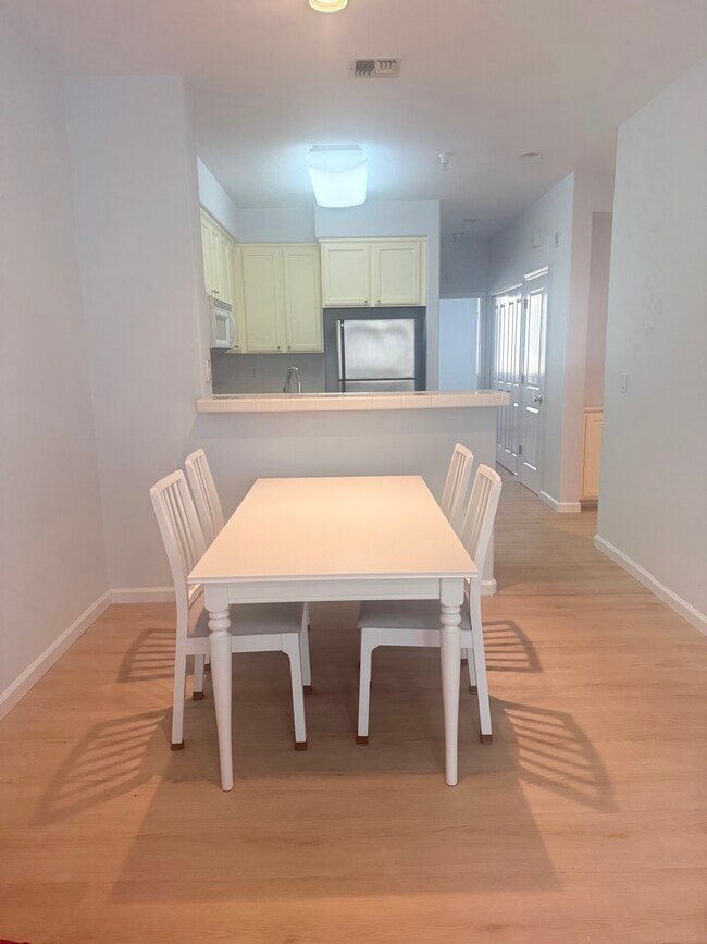 Foto del edificio - 1505 Nevin Plz