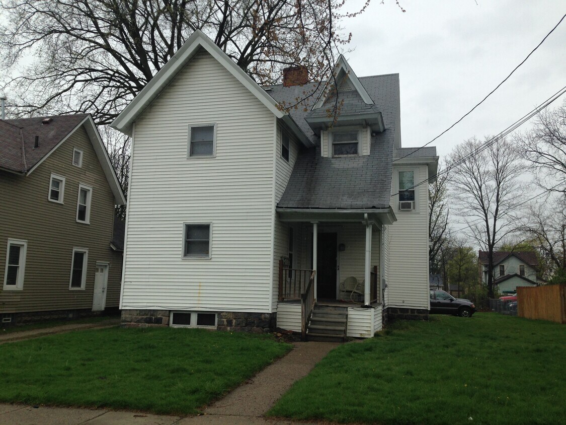 Foto del edificio - 1114 Seymour Ave