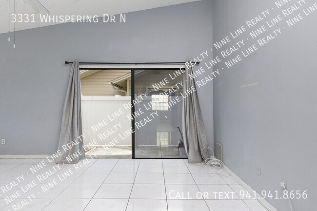 Foto del edificio - 3331 Whispering Dr N