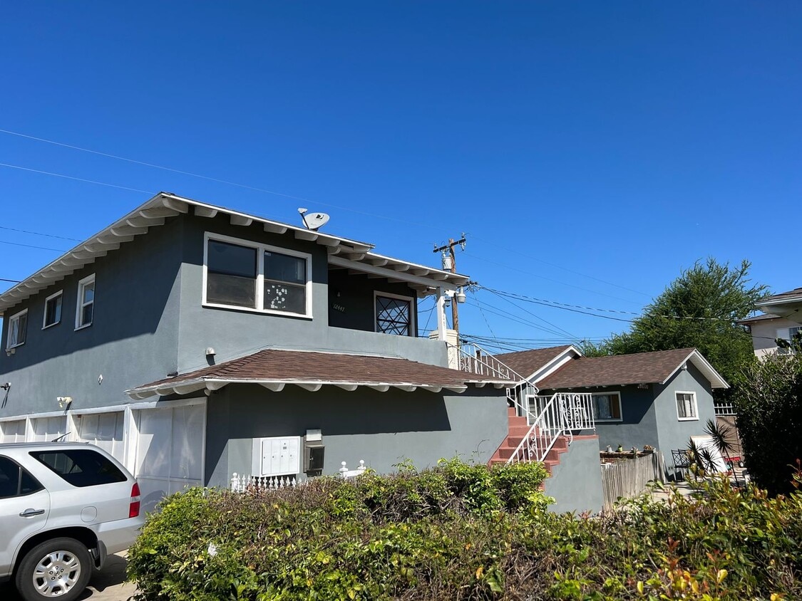 12447 Columbia Way Unit 12447, Downey, CA 90242 Room for Rent in