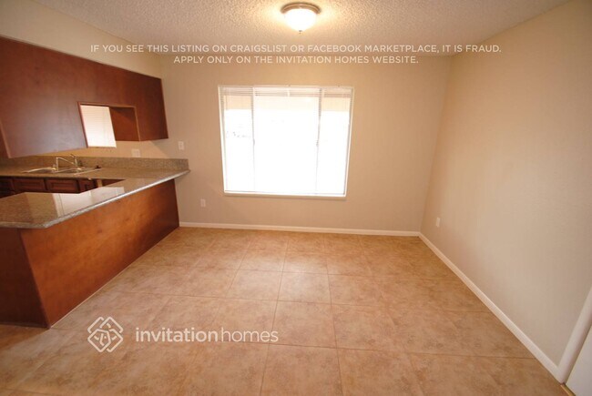 Foto del edificio - 514 E Westchester Dr