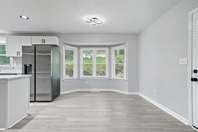 Building Photo - 3198 Booths Ct