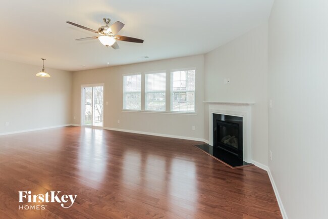 Building Photo - 2532 Wellshire Ct