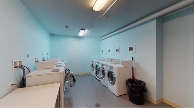 Building Photo - Ground Floor Studio in Cap Hill, Pets Welc...