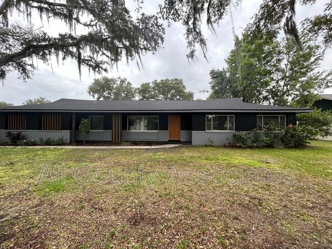 Photo - 3465 Peacock Ln House