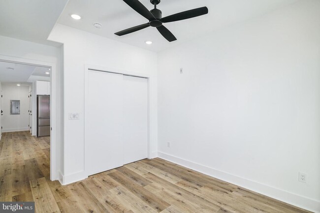 Foto del edificio - 640 Moore St