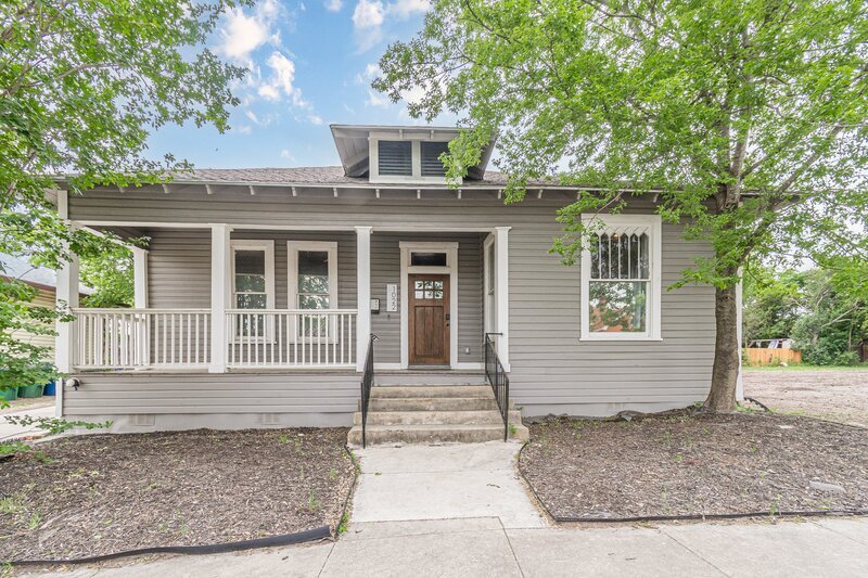 Foto principal - 1022 Nolan St
