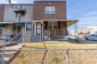 Building Photo - 7101 Dorel St