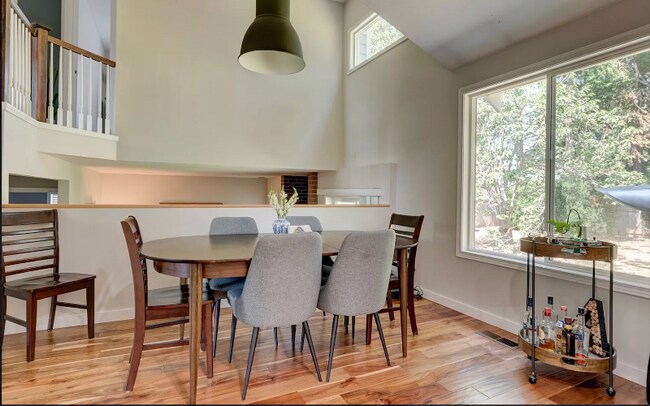 Foto del edificio - 1400 SW Islander Ln