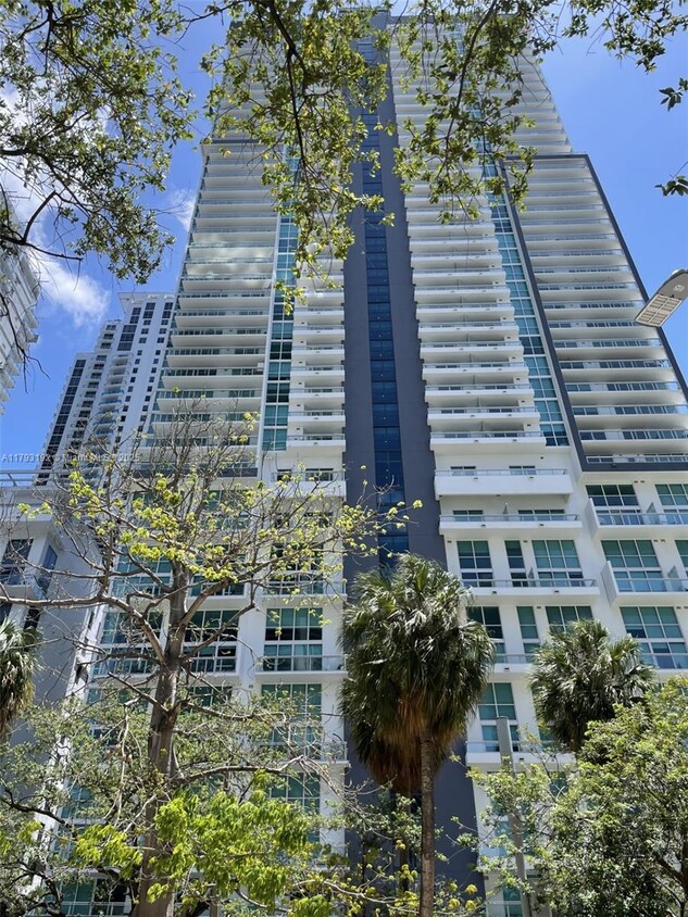 Foto principal - 1080 Brickell Ave
