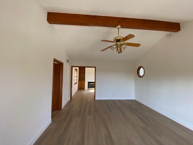 Foto del edificio - 22386 Cass Ave