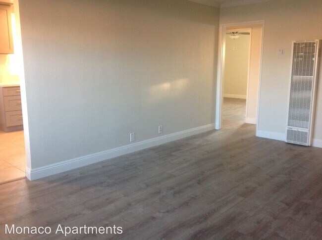 Building Photo - 1131 W Duarte Rd
