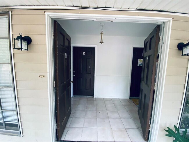 Building Photo - 88 Gazebo St