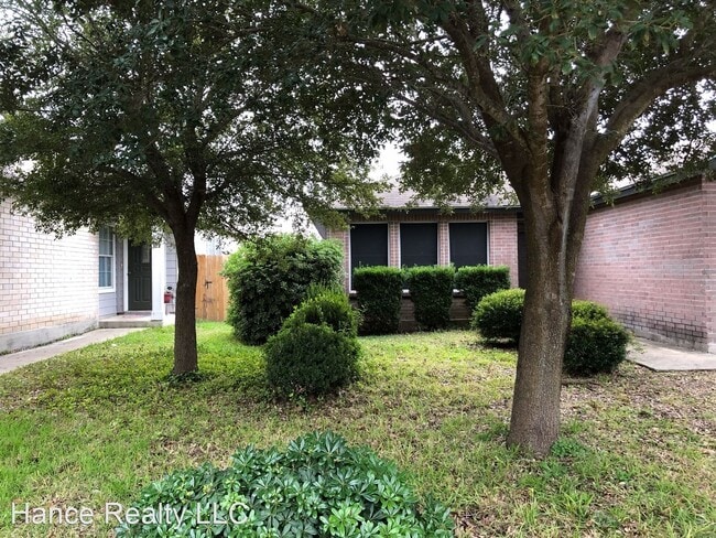 Building Photo - 2 br, 1 bath House - 9818-Mernard Cir