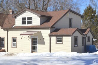 Building Photo - 84 Snake Meadow Rd