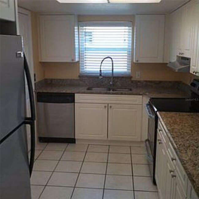 Foto del edificio - 2408 Barley Club Ct