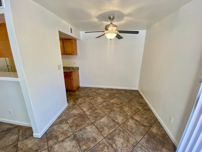 Building Photo - MOVE IN SPECIAL 3 Bedroom 1 Bathroom in Hallcraft Villas