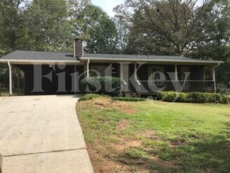 Building Photo - 5705 Hiram Lithia Springs Rd SW