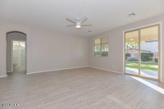 Foto del edificio - 9207 W Bent Tree Dr