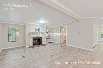 Building Photo - 3184 Parkview Ave