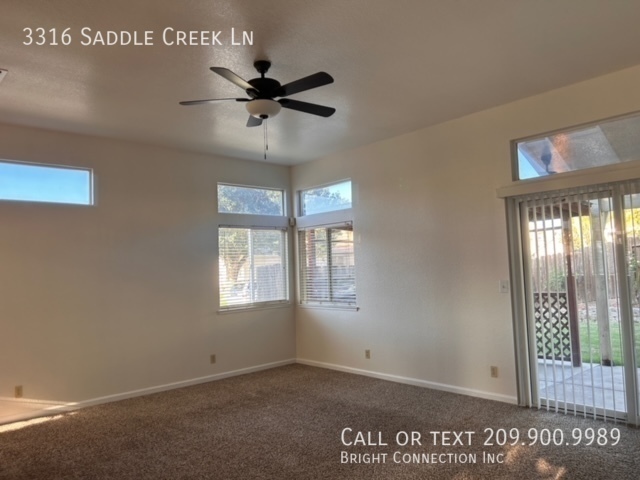 Foto del edificio - 3316 Saddle Creek Ln