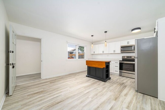 Foto del edificio - 134 W. Seaview Avenue