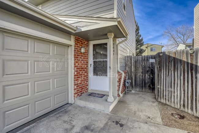 Foto del edificio - 12631 Fairfax St