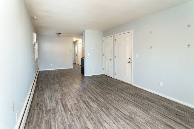 Building Photo - 1709 N 26th Ave