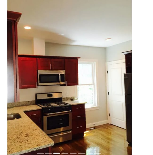 Building Photo - 49 Beech Glen St