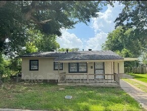 Building Photo - 3529 Greinwich Blvd