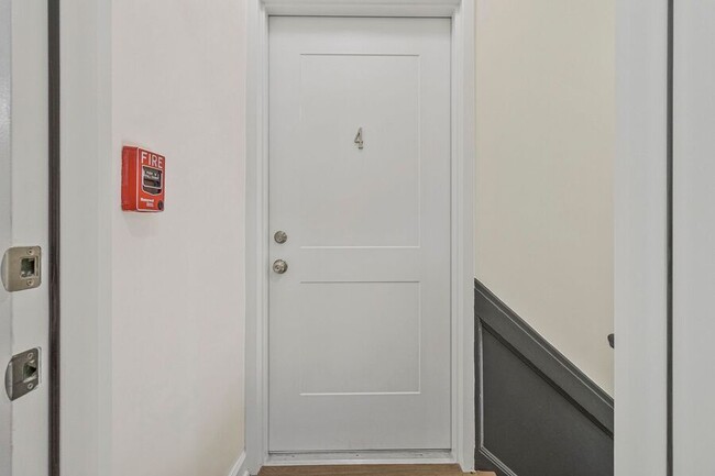 Photo - 1929 2nd St NE Apartment