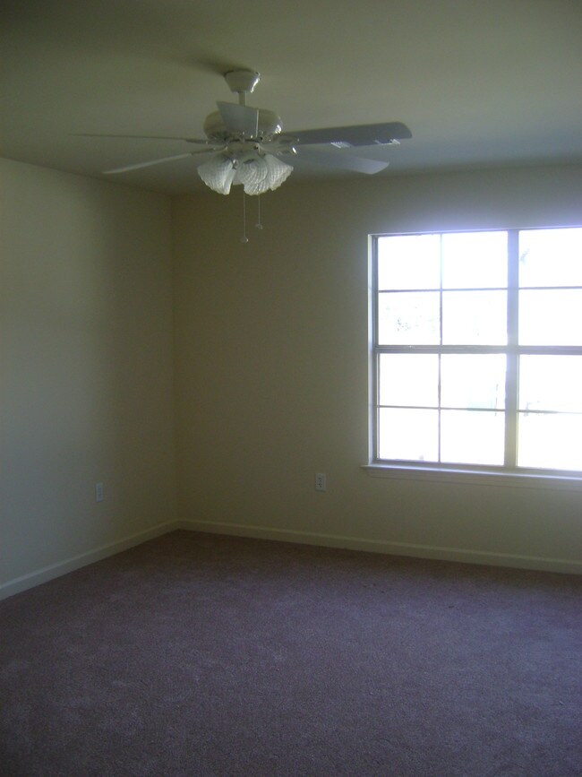 43087 W Pleasant Ridge Rd, Hammond, LA 70403 Townhome Rentals in