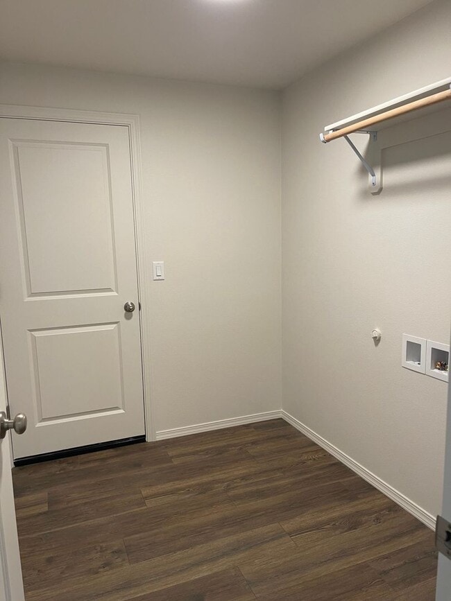 Foto del edificio - 1608 Zoe Ave
