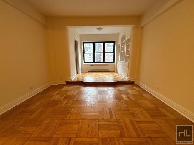 Building Photo - EAST 56 STREET