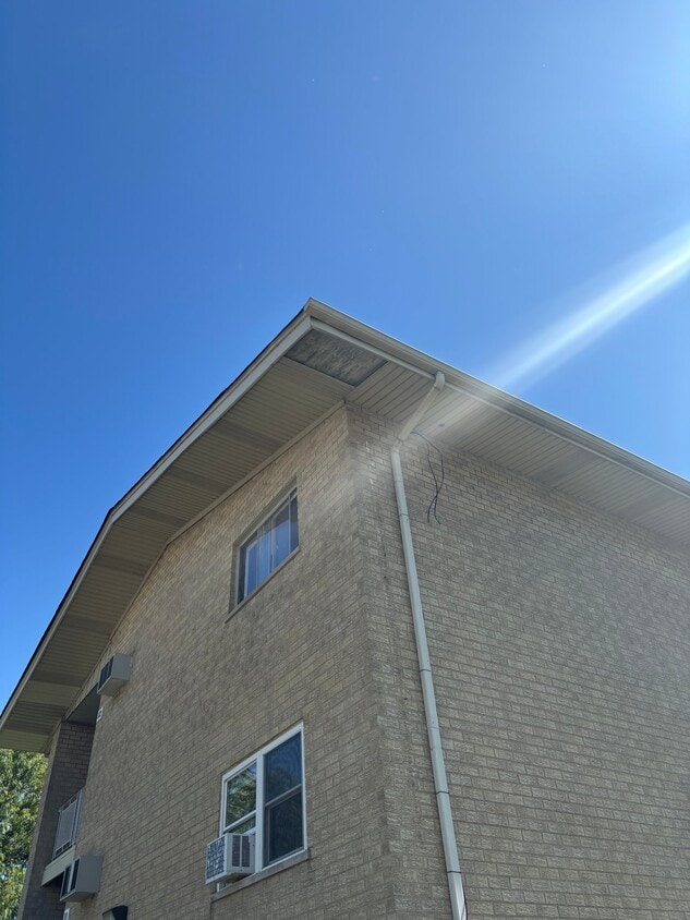 Building Photo - 14547 Keystone Ave