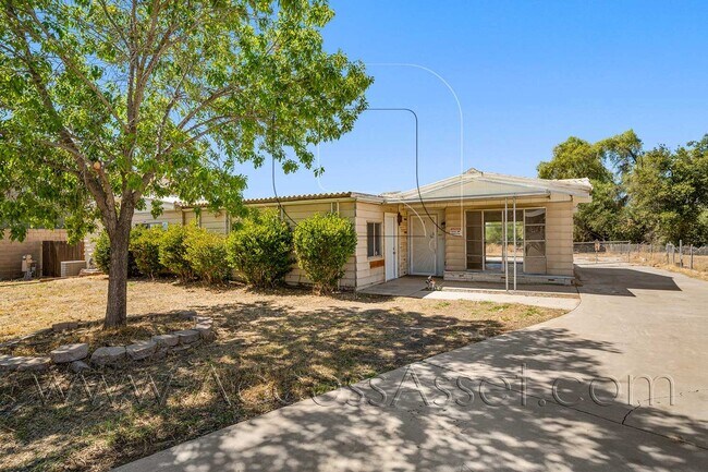 Building Photo - 25369 Avendia Ramada