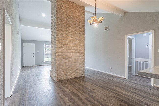 Foto del edificio - 9462 Fuqua St