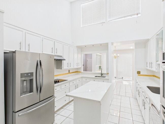 Building Photo - 7611 Hopewell Ln