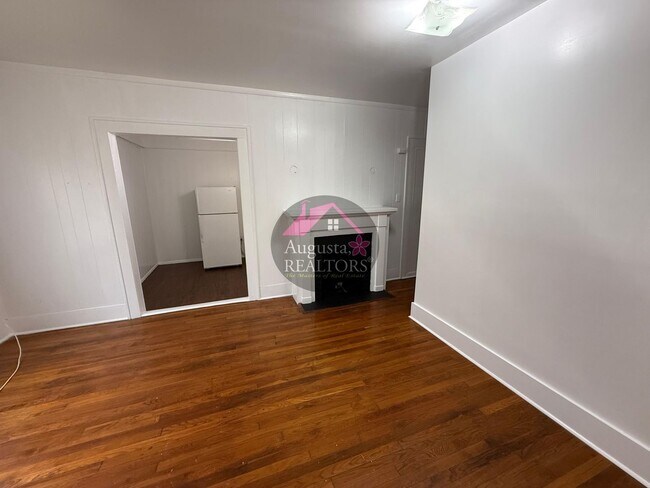 Foto del edificio - Large one bedroom near ACU