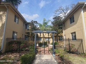 Building Photo - 2159 Riverside Ave
