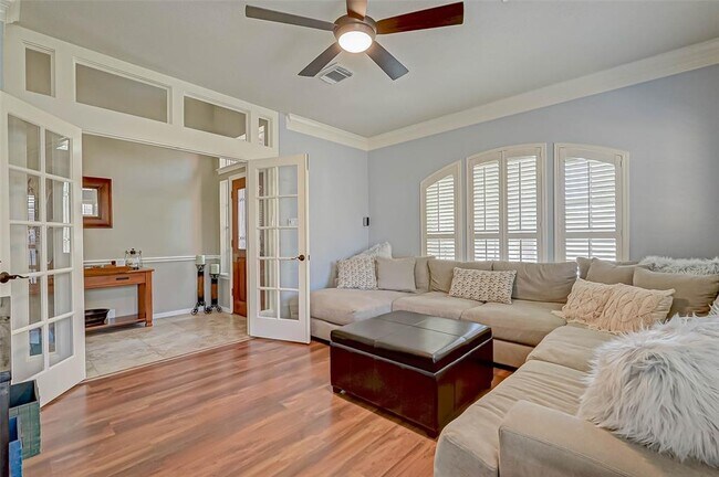 Building Photo - 13934 Roxton Dr