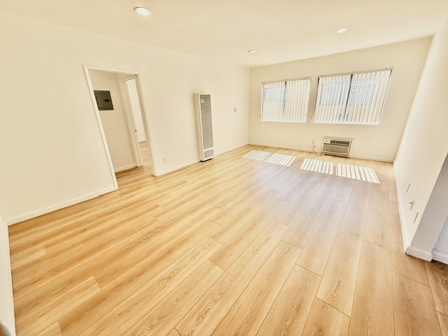 Building Photo - Lindley Garden Apartments