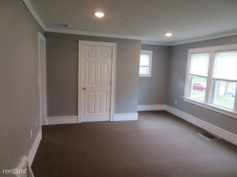 Primary Photo - 5 br, 2 bath House - 609 8th St S