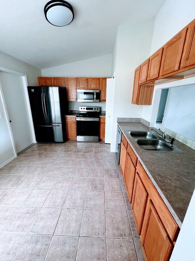 Foto del edificio - 42142 Maggie Jones Rd