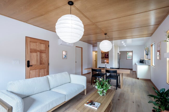 Foto del edificio - 3361 Hamilton Way