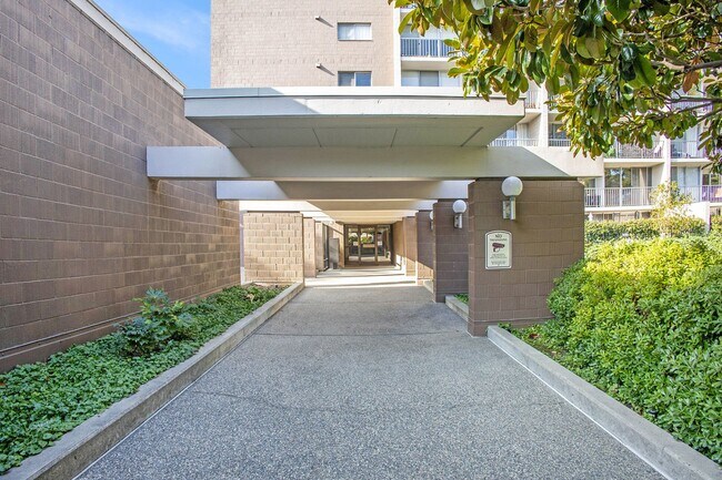 Foto del edificio - 1 Kelton Ct