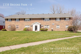 Building Photo - 1338 Brooke Park Dr